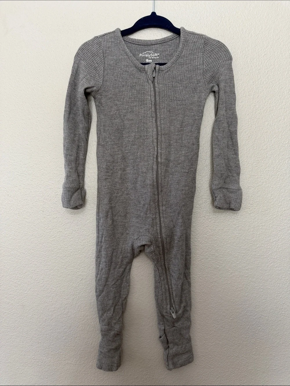 Purely Soft Grey Ribbed Zip Kids/Baby Footie 9 Mo Carter’s